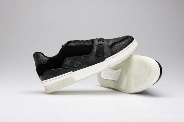 Picture of Louis Vuitton Shoes _SKUSZ35-46052214940